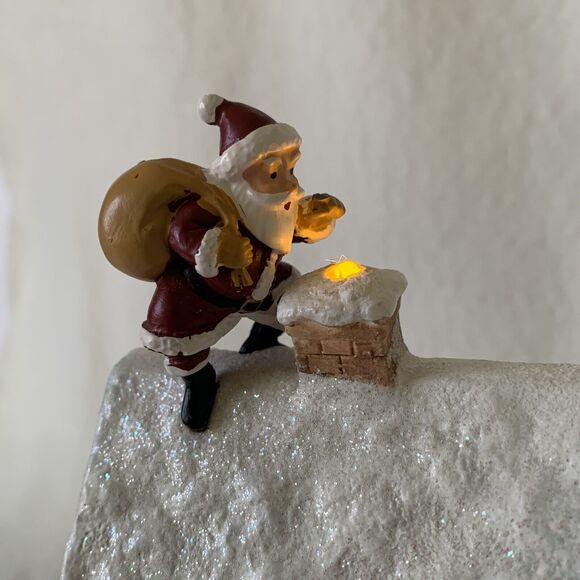 Bradford Exchange Disney Twas The Night Before Christmas Illuminated House Story - Picture 13 of 16